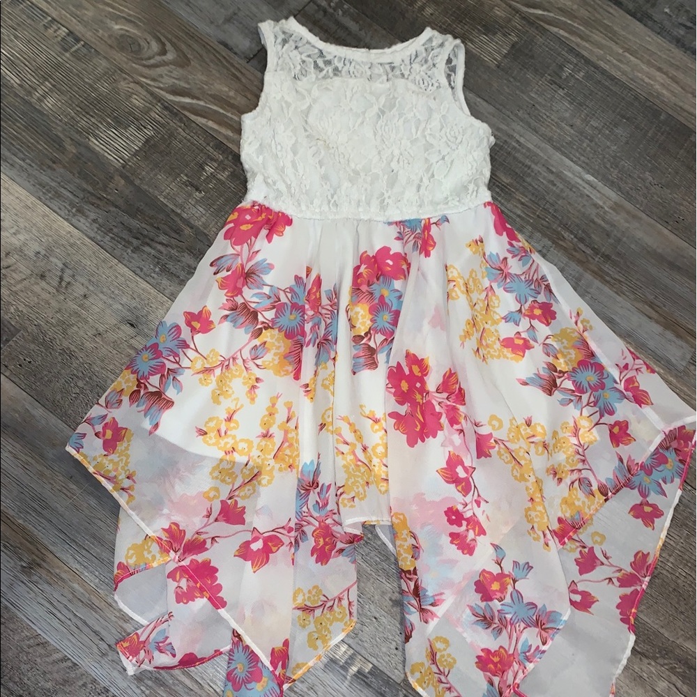 Girl’s Dress